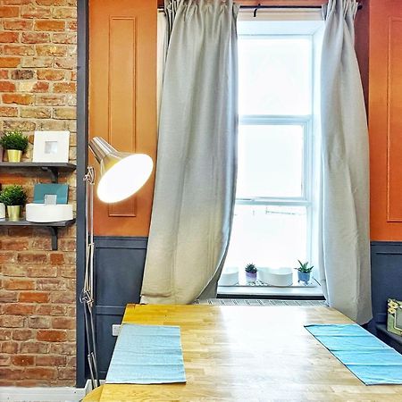 Adeamstays Provides Beautiful Centrally Located 1 And 2 Bed Apartments On Liverpools Boulevard Zewnętrze zdjęcie