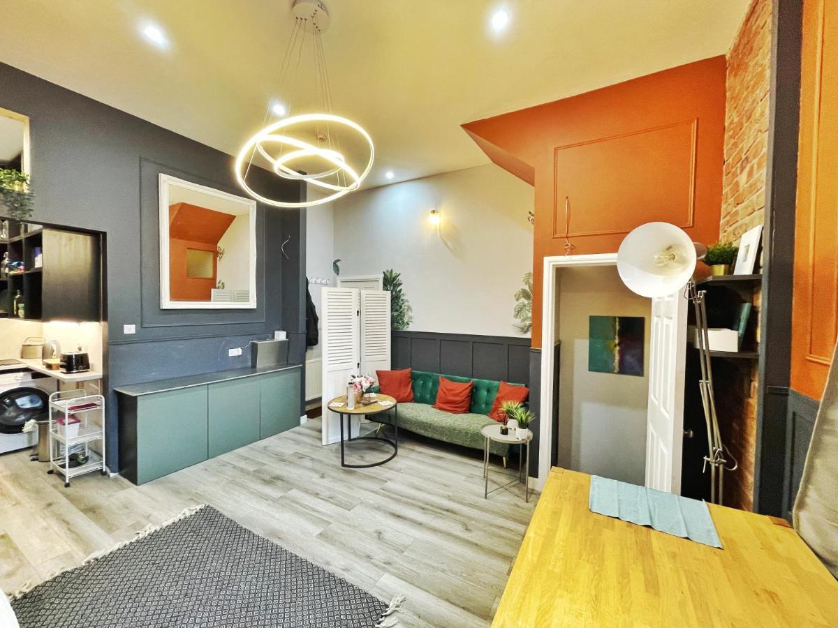 Adeamstays Provides Beautiful Centrally Located 1 And 2 Bed Apartments On Liverpools Boulevard Zewnętrze zdjęcie