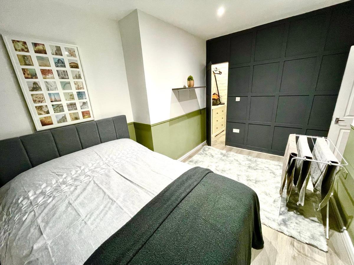 Adeamstays Provides Beautiful Centrally Located 1 And 2 Bed Apartments On Liverpools Boulevard Zewnętrze zdjęcie