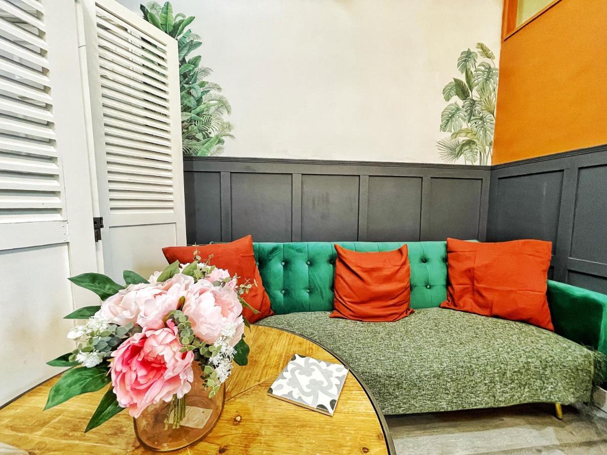 Adeamstays Provides Beautiful Centrally Located 1 And 2 Bed Apartments On Liverpools Boulevard Zewnętrze zdjęcie
