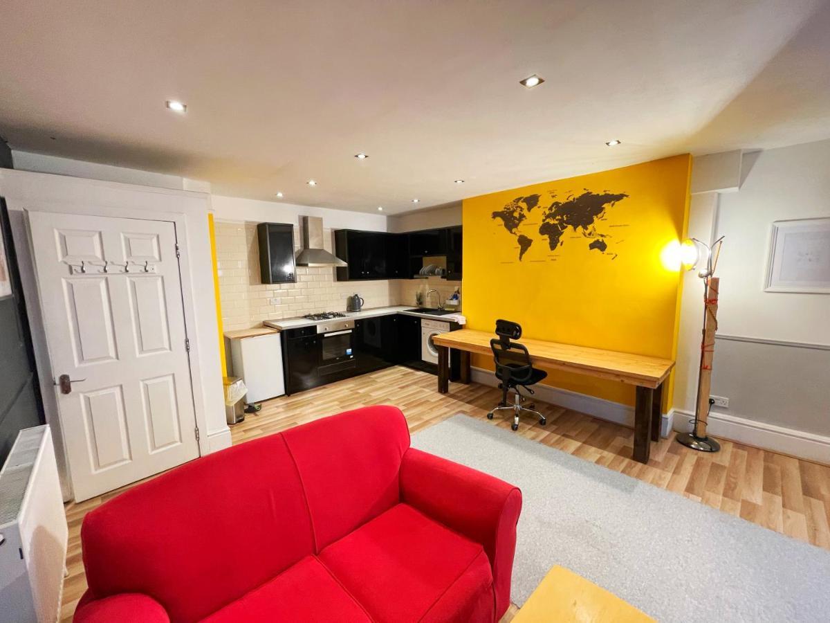 Adeamstays Provides Beautiful Centrally Located 1 And 2 Bed Apartments On Liverpools Boulevard Zewnętrze zdjęcie